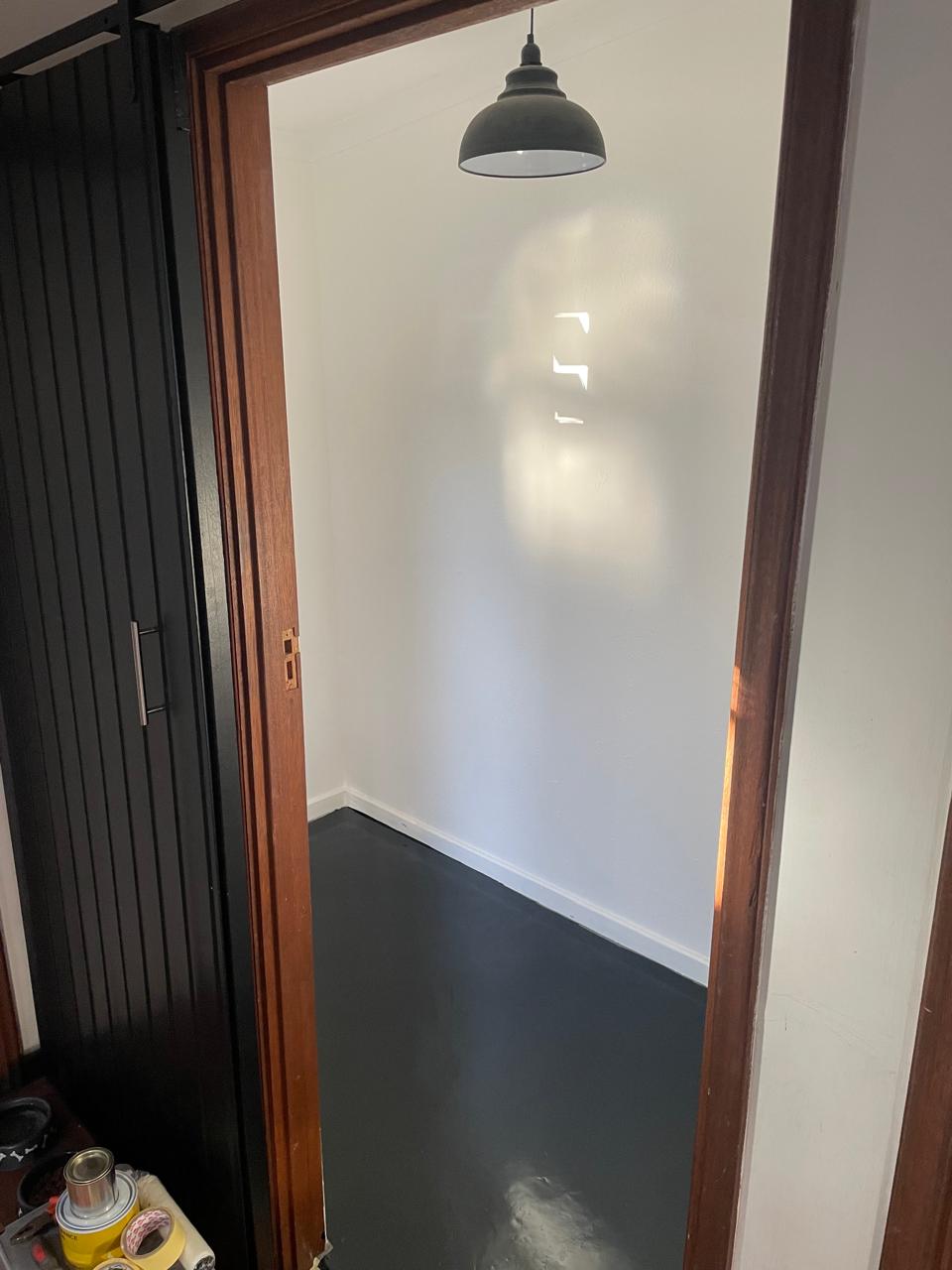 Sliding door overall finish view